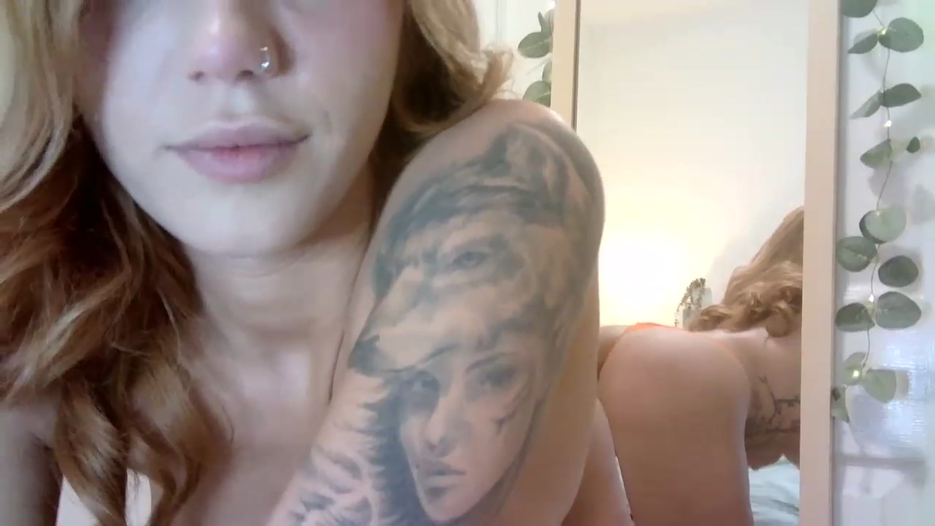 Gallery image thumbnail from MissRose2792's myfreecams stream on, 05/16/2023, 06:17 image 11 of 20