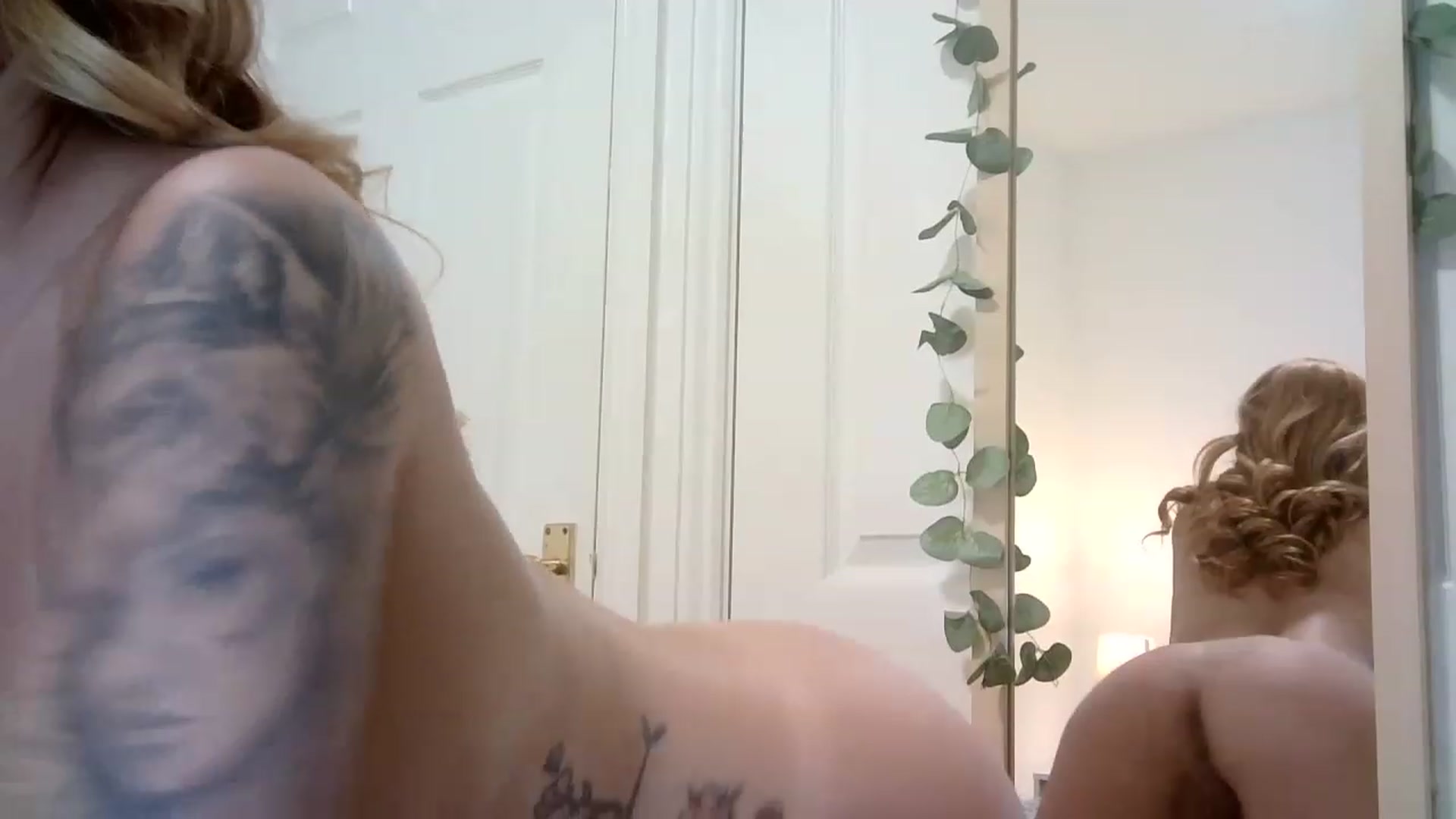 Gallery image thumbnail from MissRose2792's myfreecams stream on, 06/26/2023, 08:03 image 6 of 20