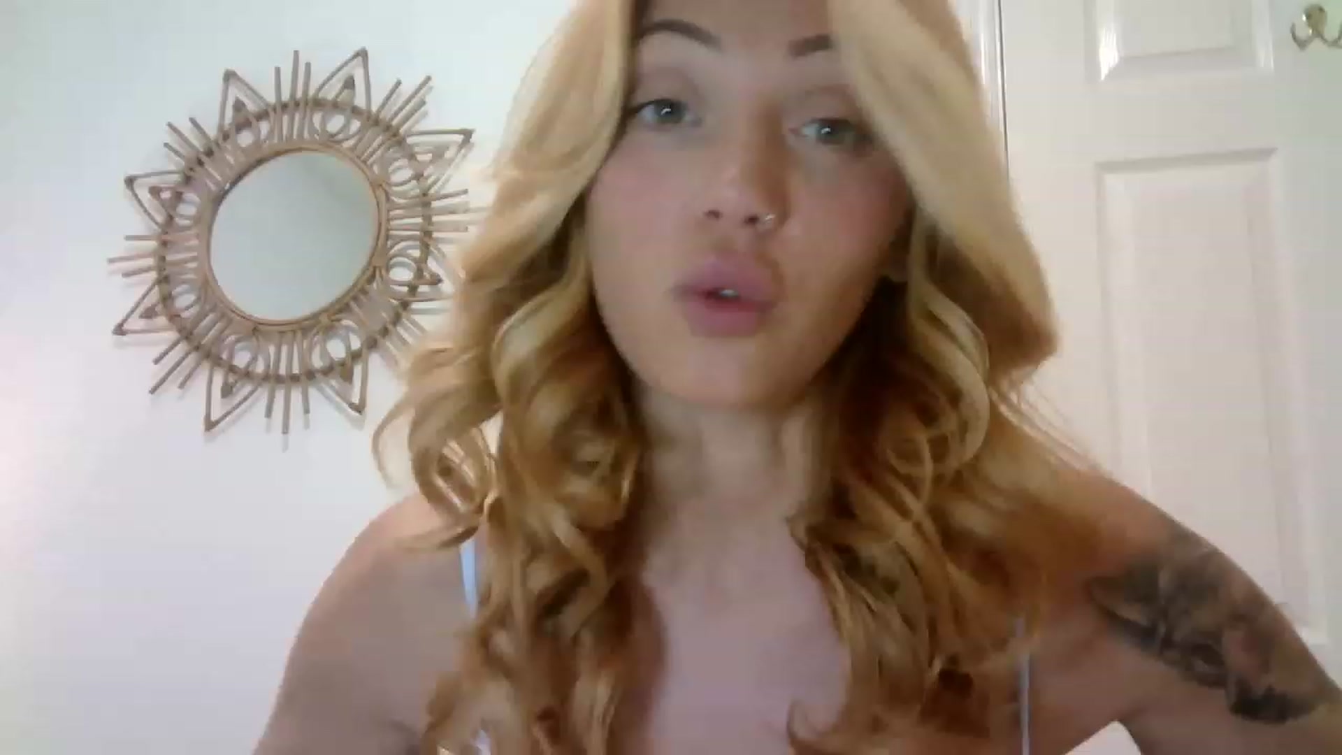 Gallery image thumbnail from MissRose2792's myfreecams stream on, 07/25/2023, 07:29 image 10 of 20