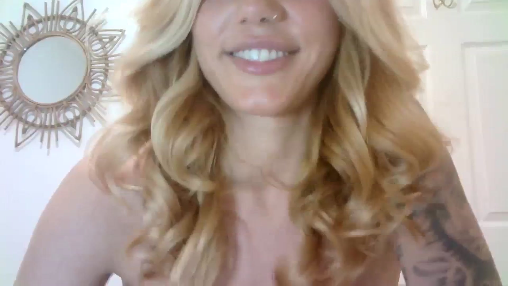 Gallery image thumbnail from MissRose2792's myfreecams stream on, 10/27/2023, 07:02 image 19 of 20