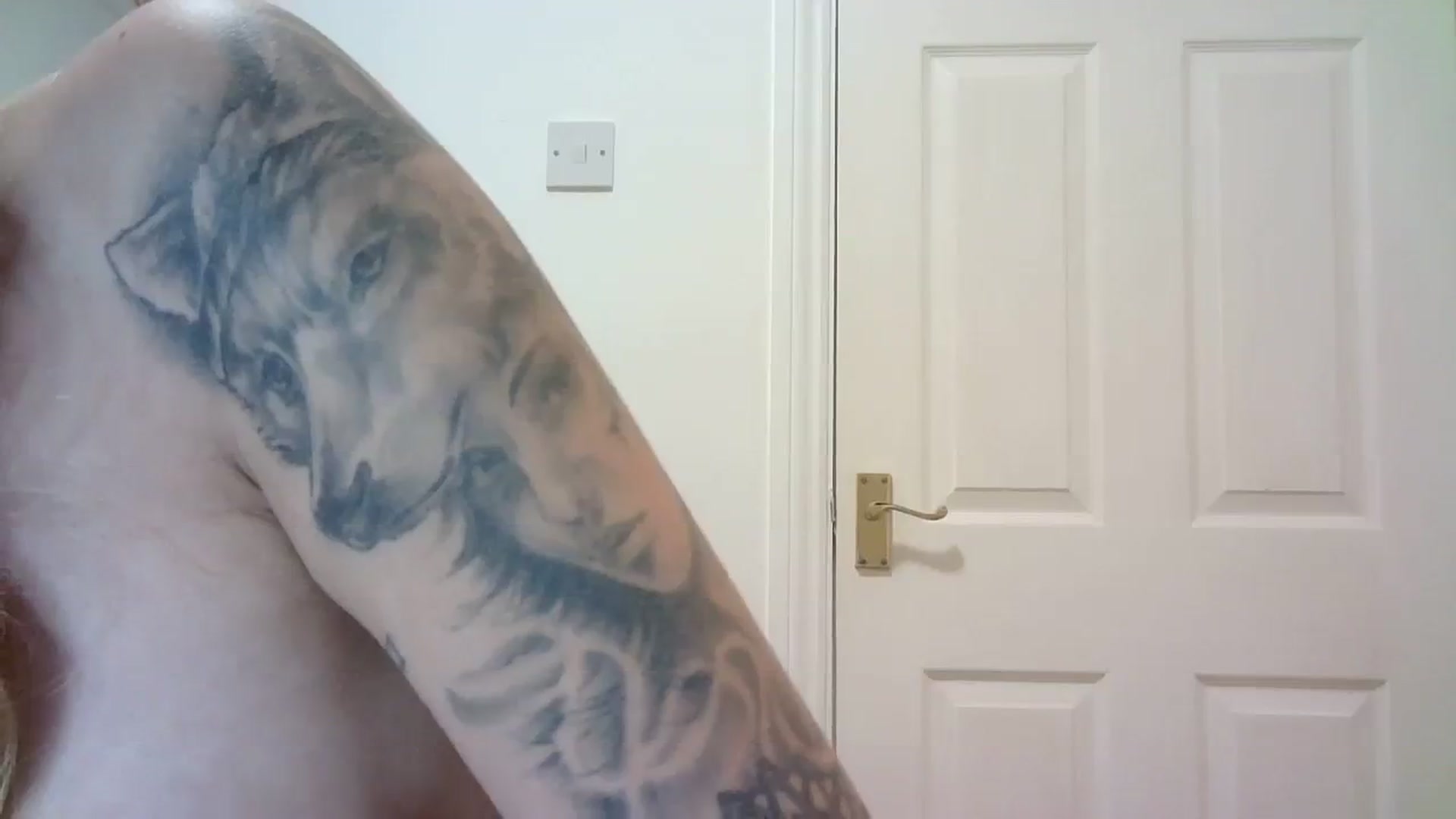 Gallery image thumbnail from MissRose2792's myfreecams stream on, 12/15/2023, 07:12 image 18 of 20