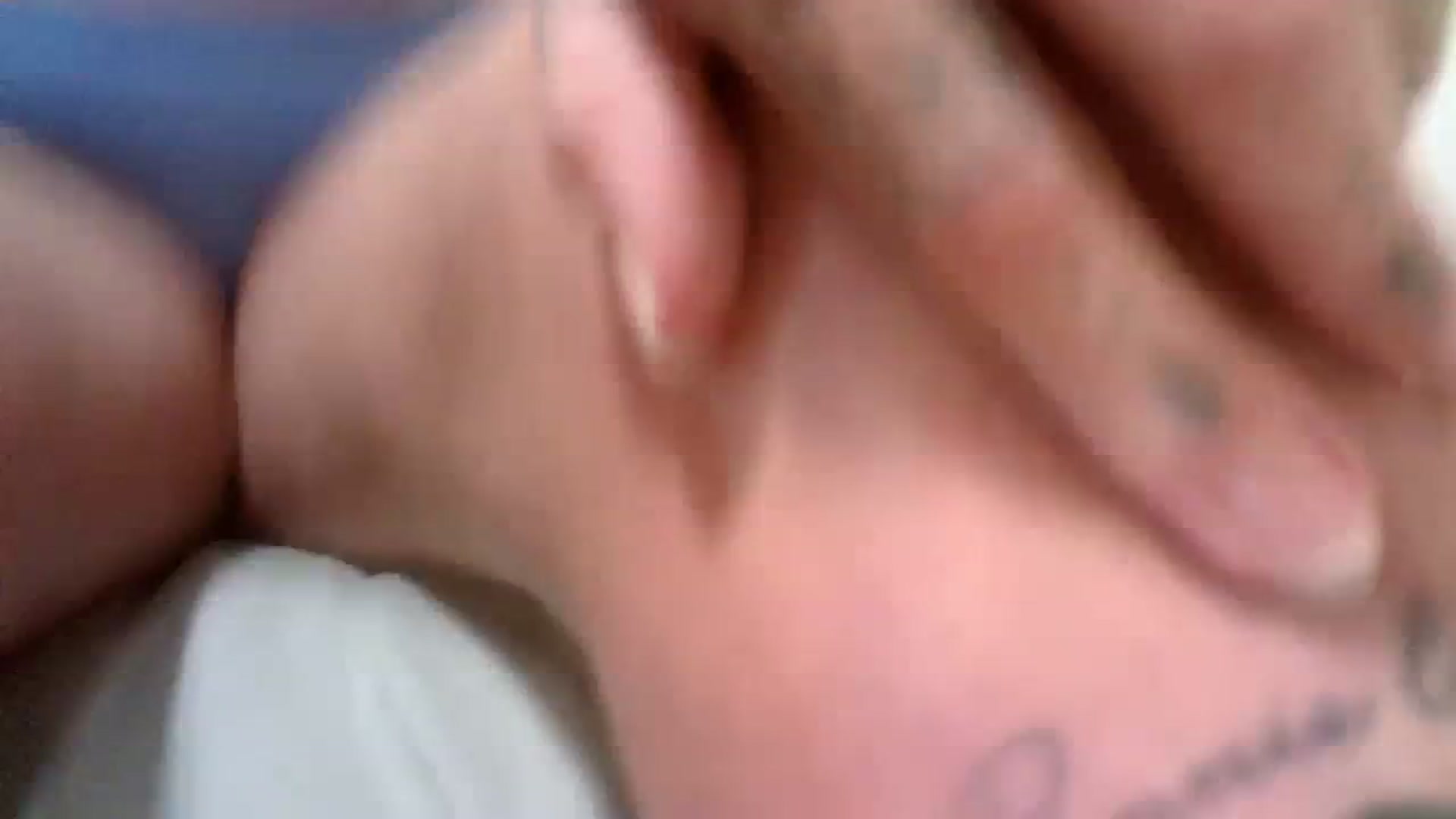 Gallery image thumbnail from MissRose2792's myfreecams stream on, 12/20/2023, 08:03 image 18 of 20