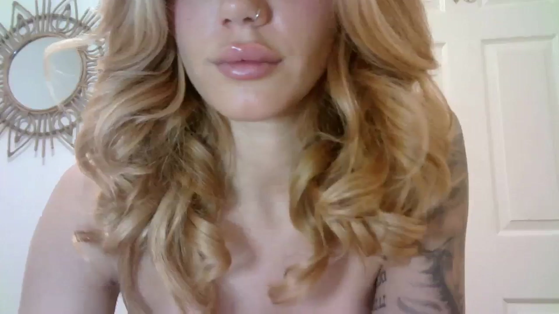 Gallery image thumbnail from MissRose2792's myfreecams stream on, 12/22/2023, 06:42 image 19 of 20