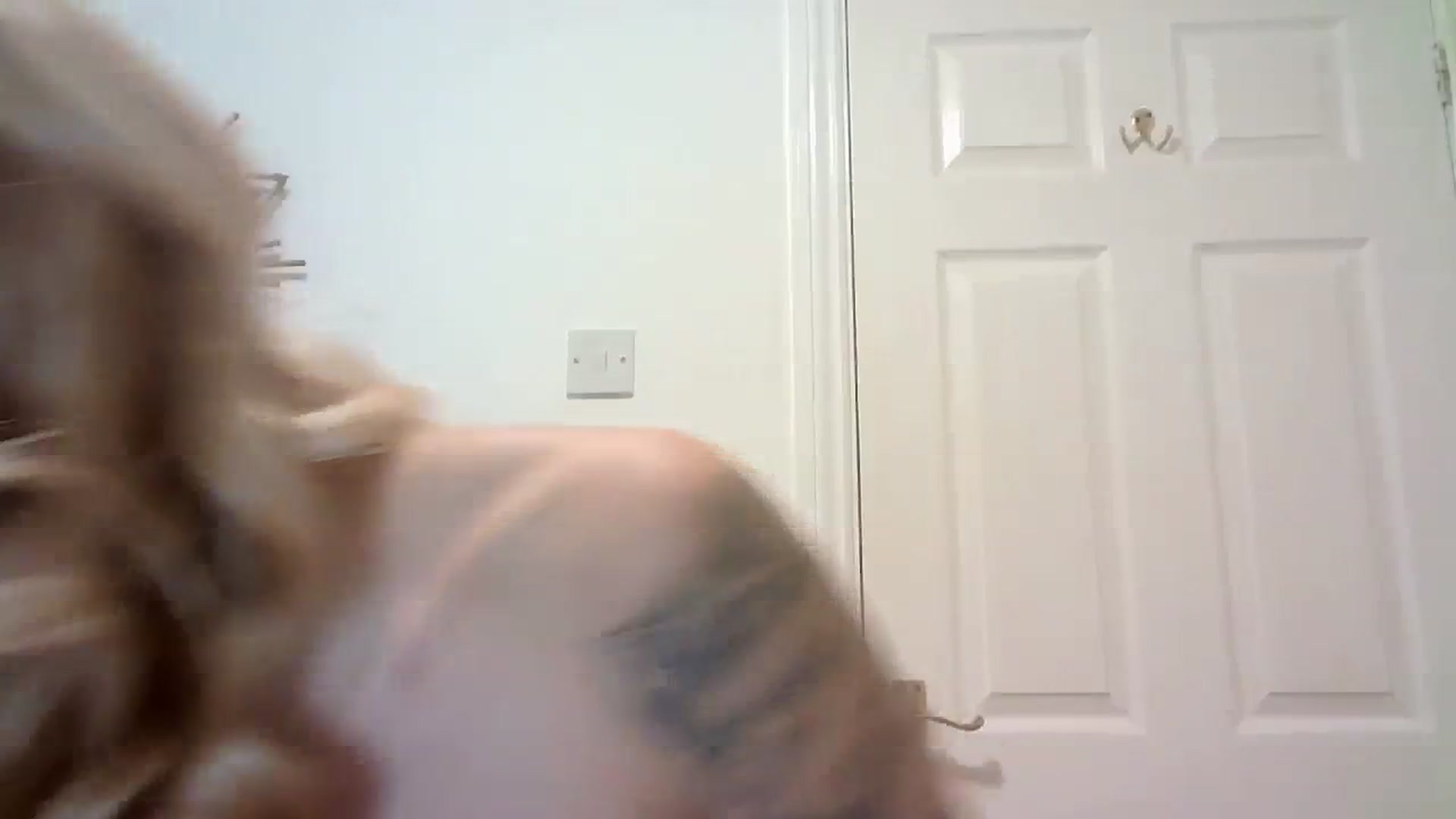 Gallery image thumbnail from MissRose2792's myfreecams stream on, 01/03/2024, 07:43 image 17 of 20