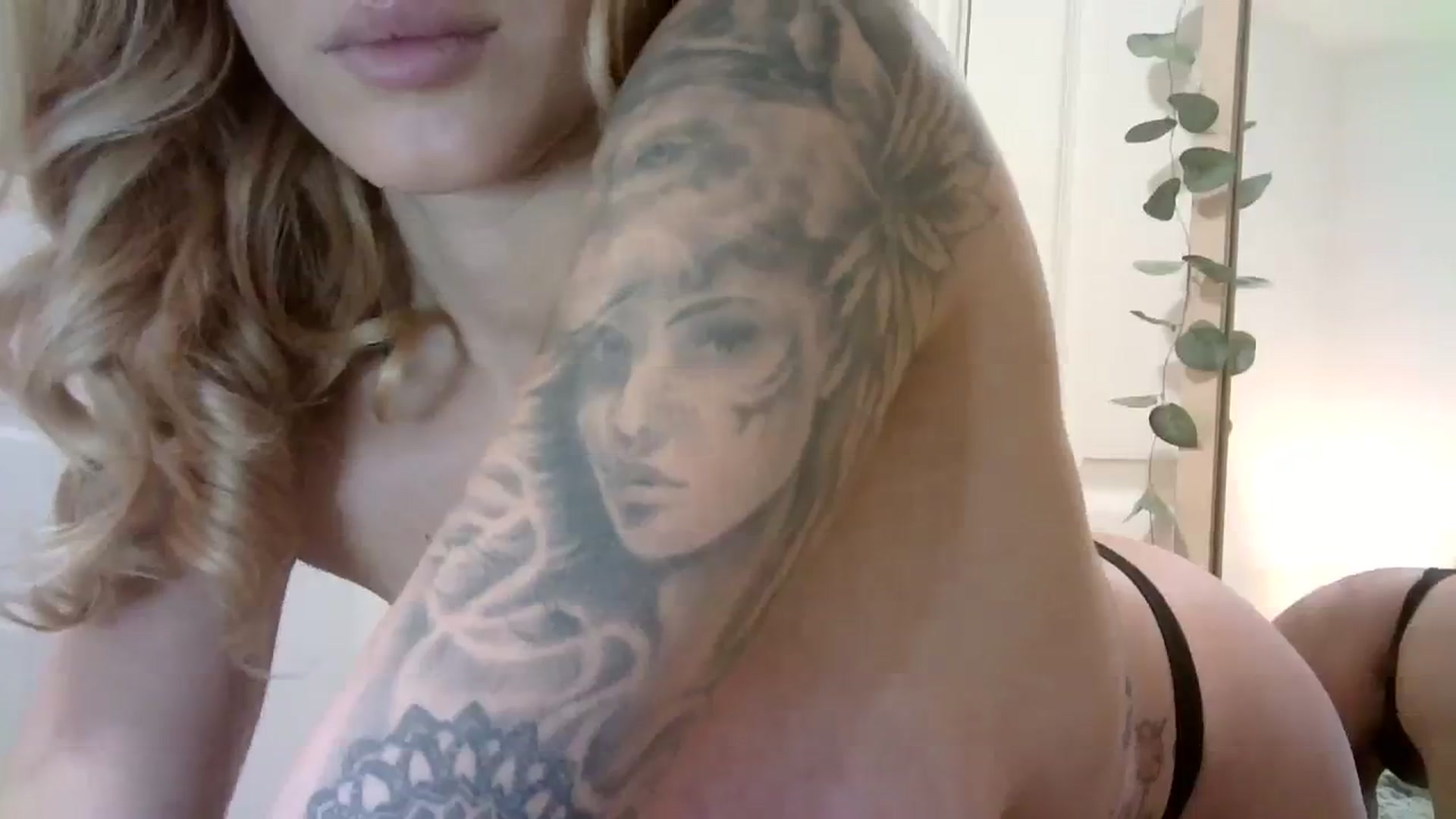 Gallery image thumbnail from MissRose2792's myfreecams stream on, 01/18/2024, 06:56 image 10 of 20