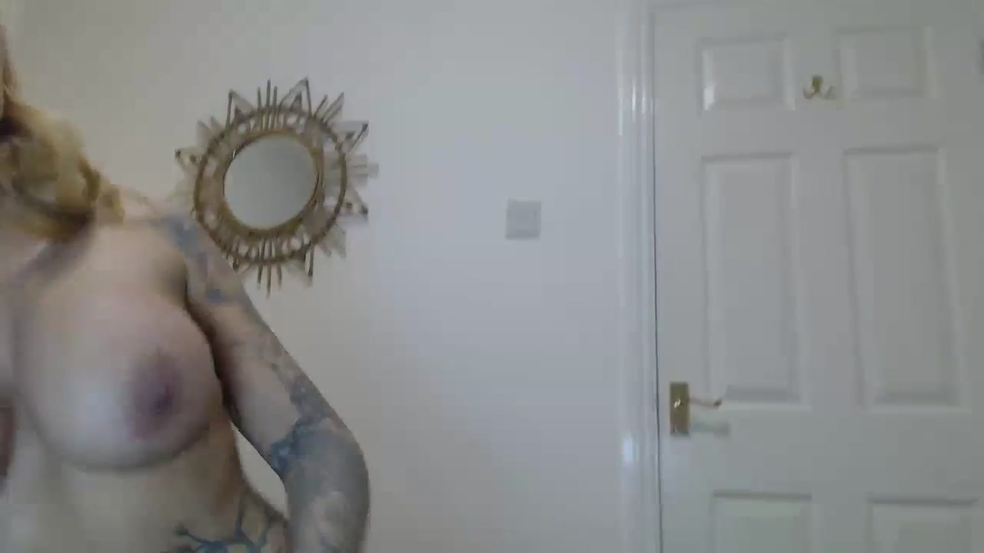 Gallery image thumbnail from MissRose2792's myfreecams stream on, 04/02/2024, 06:31 image 5 of 20