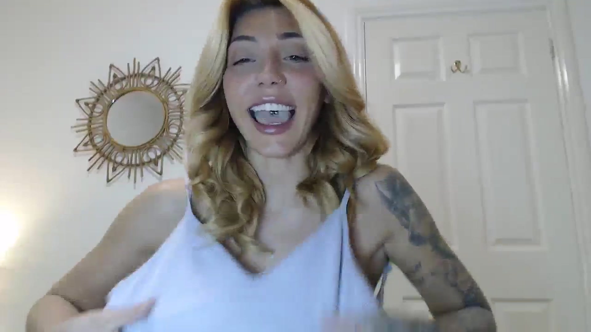 Gallery image thumbnail from MissRose2792's myfreecams stream on, 04/11/2024, 05:35 image 4 of 20