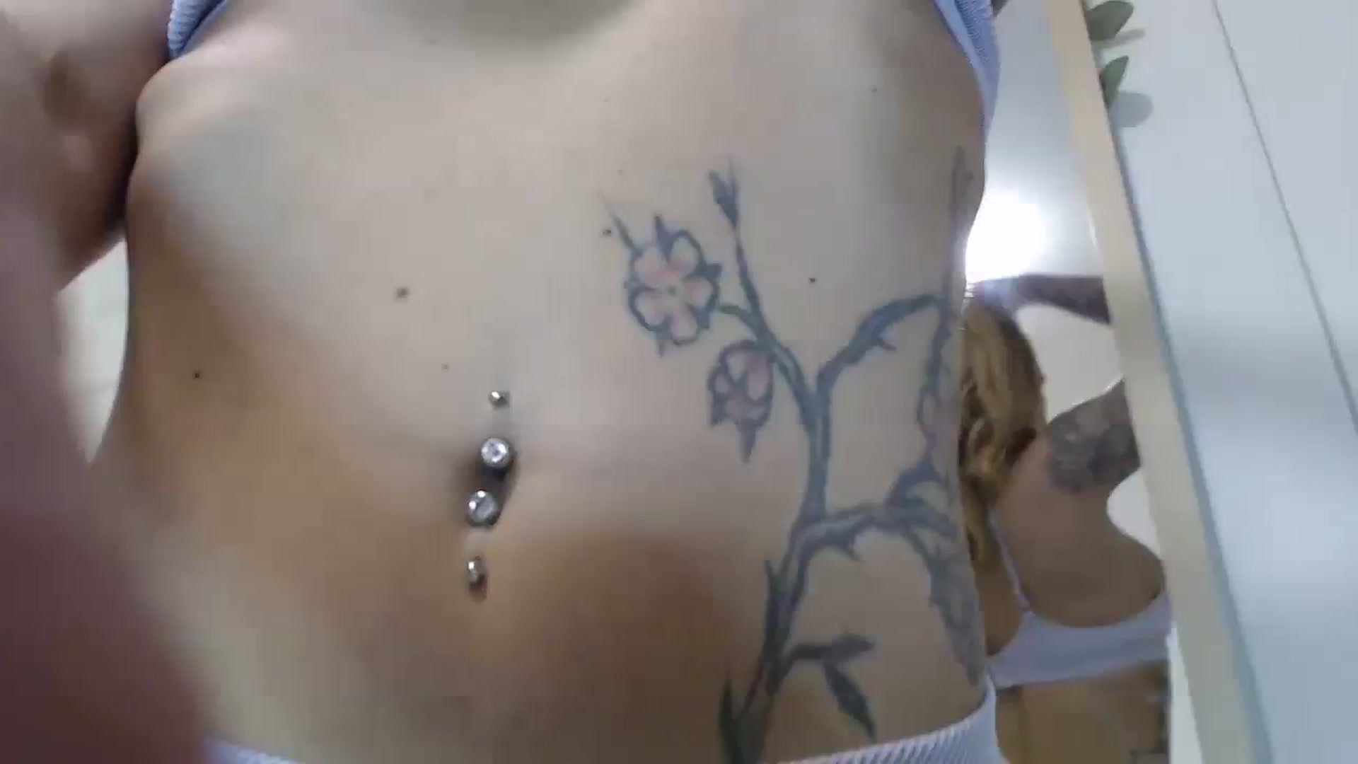 Gallery image thumbnail from MissRose2792's myfreecams stream on, 04/11/2024, 05:35 image 17 of 20