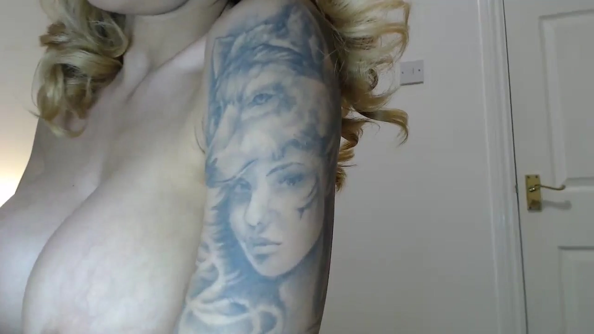 Gallery image thumbnail from MissRose2792's myfreecams stream on, 05/10/2024, 06:28 image 3 of 20