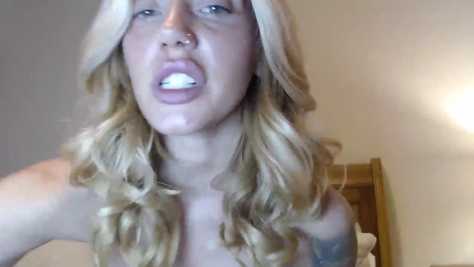 Gallery image thumbnail from MissRose2792's myfreecams stream on, 05/22/2024, 06:49 image 3 of 20