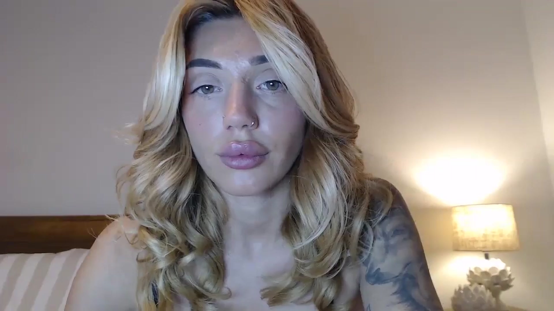 Gallery image thumbnail from MissRose2792's myfreecams stream on, 05/28/2024, 06:12 image 18 of 20