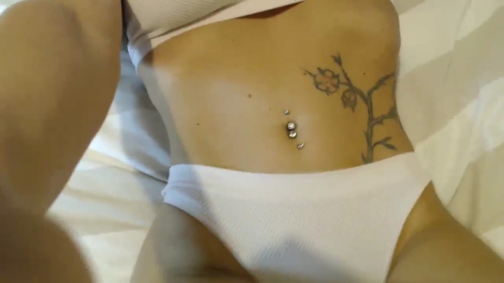 Gallery image thumbnail from MissRose2792's myfreecams stream on, 06/14/2024, 05:33 image 8 of 20