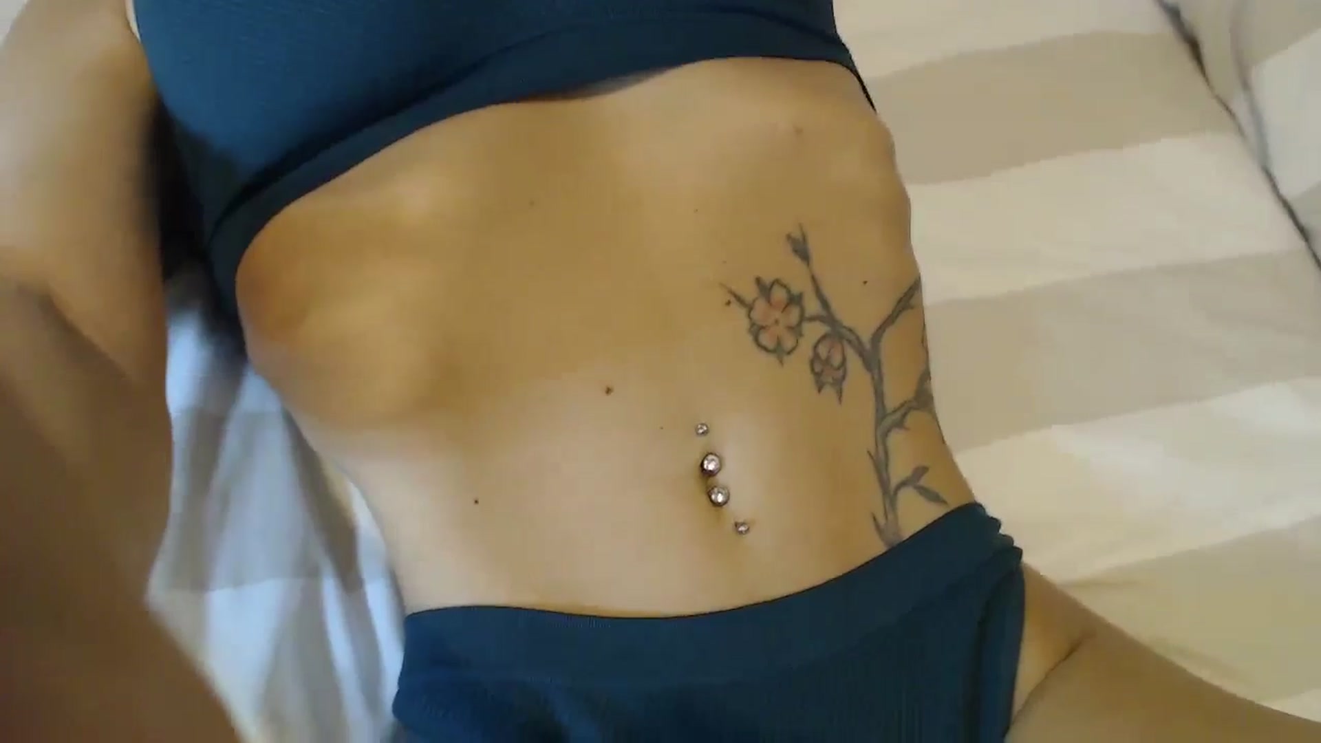 Gallery image thumbnail from MissRose2792's myfreecams stream on, 06/20/2024, 06:21 image 4 of 20