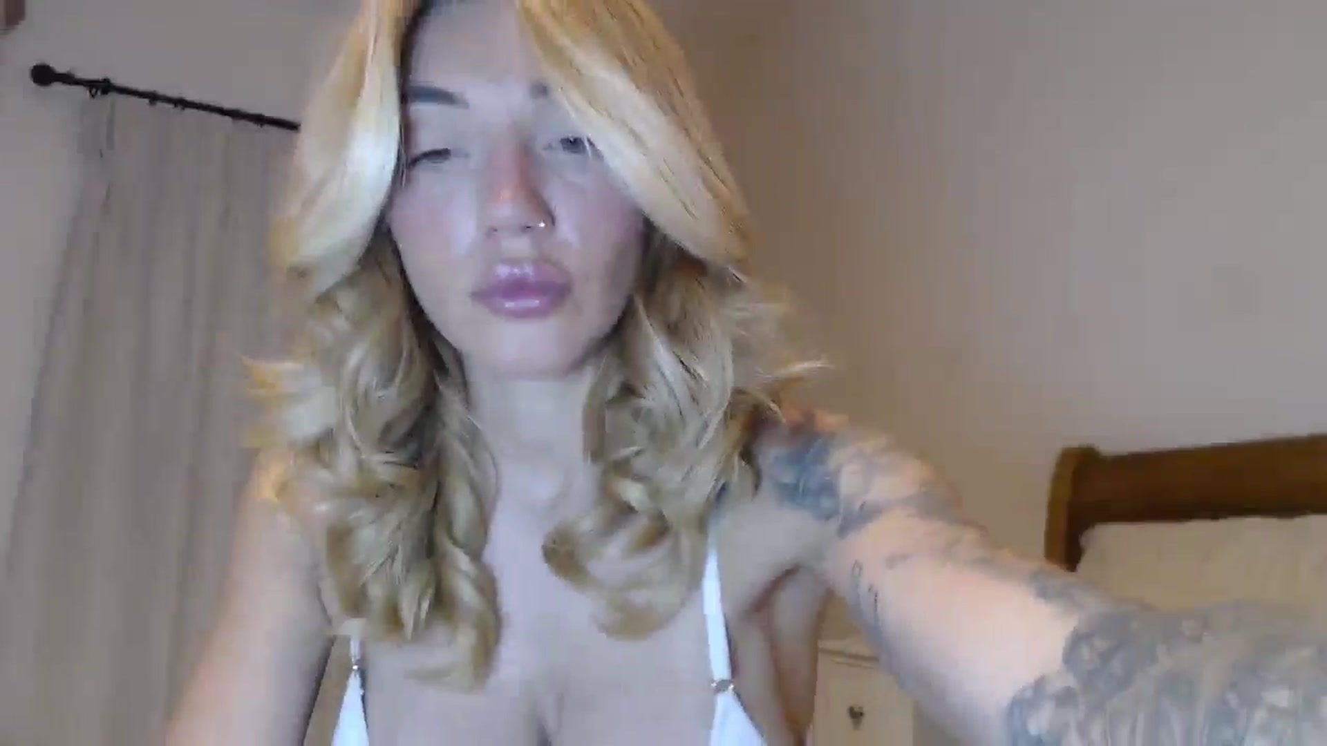 Gallery image thumbnail from MissRose2792's myfreecams stream on, 06/24/2024, 06:42 image 5 of 20