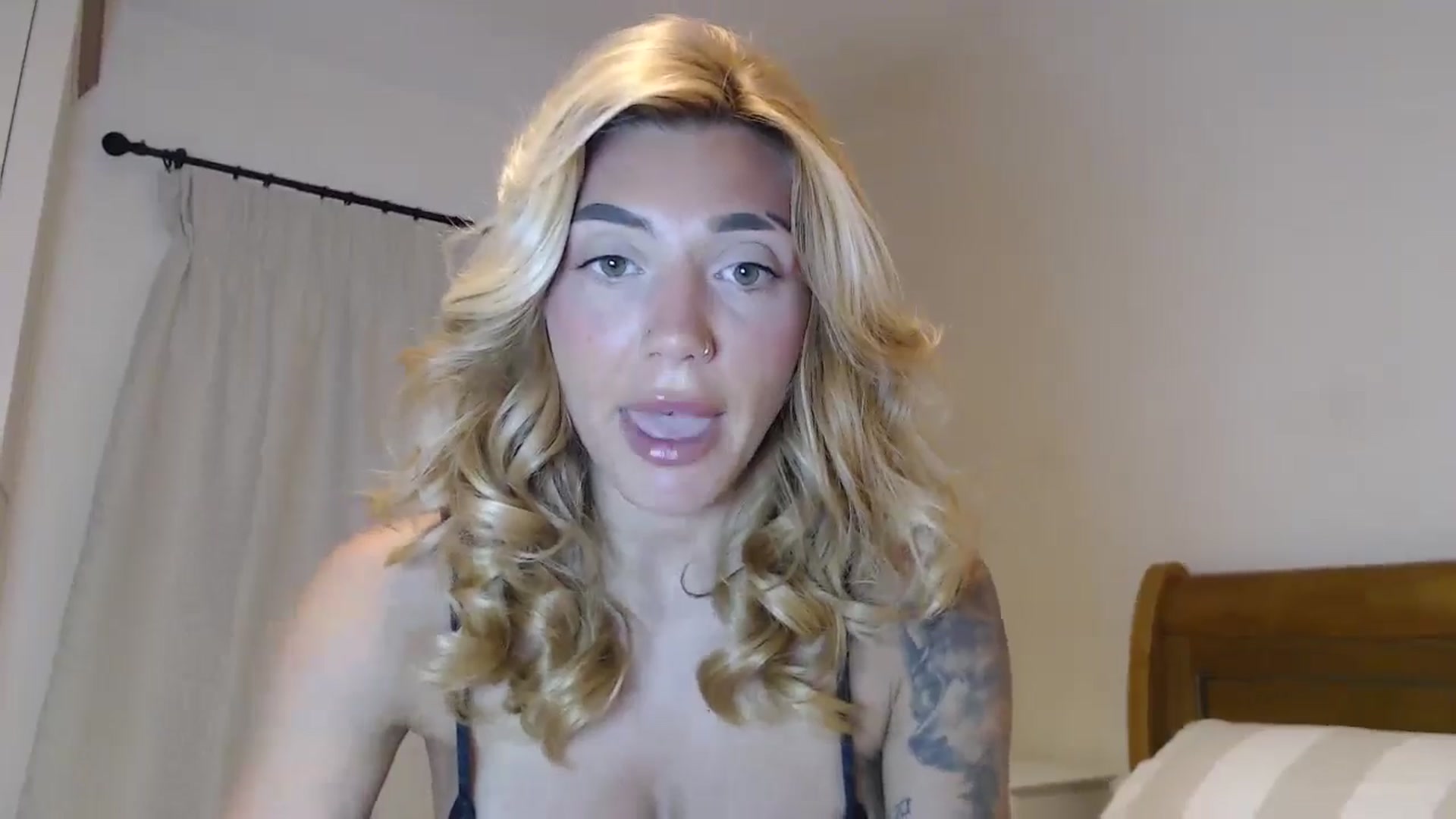 Gallery image thumbnail from MissRose2792's myfreecams stream on, 06/26/2024, 05:15 image 19 of 20