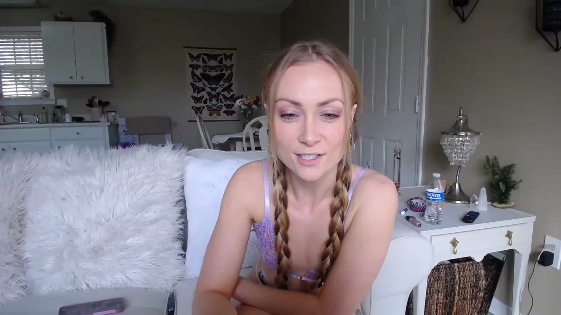Gallery image thumbnail from MissSadieB's myfreecams stream on, 12/02/2022, 18:31 image 7 of 20