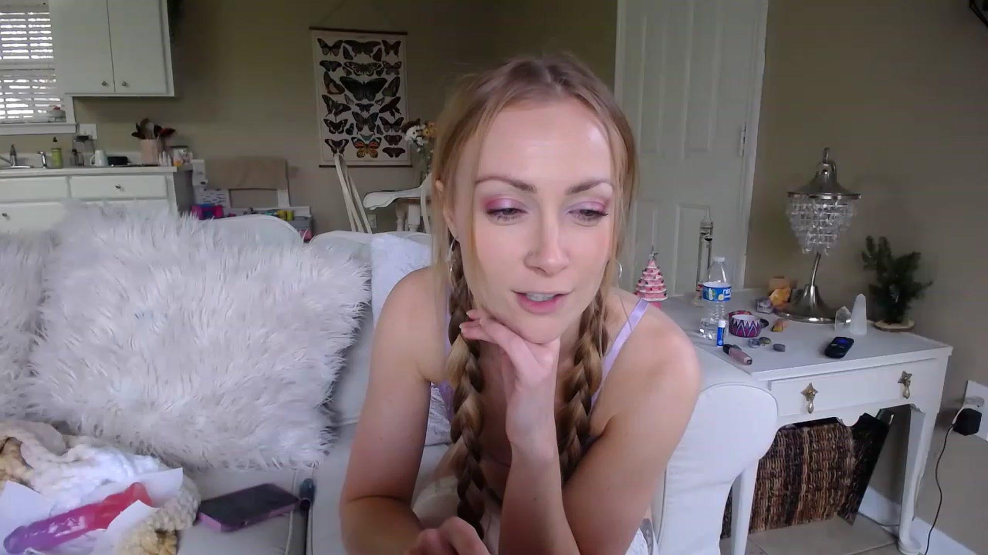Gallery image thumbnail from MissSadieB's myfreecams stream on, 12/02/2022, 21:23 image 1 of 20