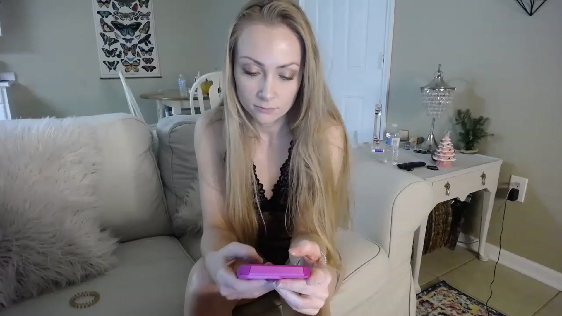 Gallery image thumbnail from MissSadieB's myfreecams stream on, 12/20/2022, 22:47 image 20 of 20