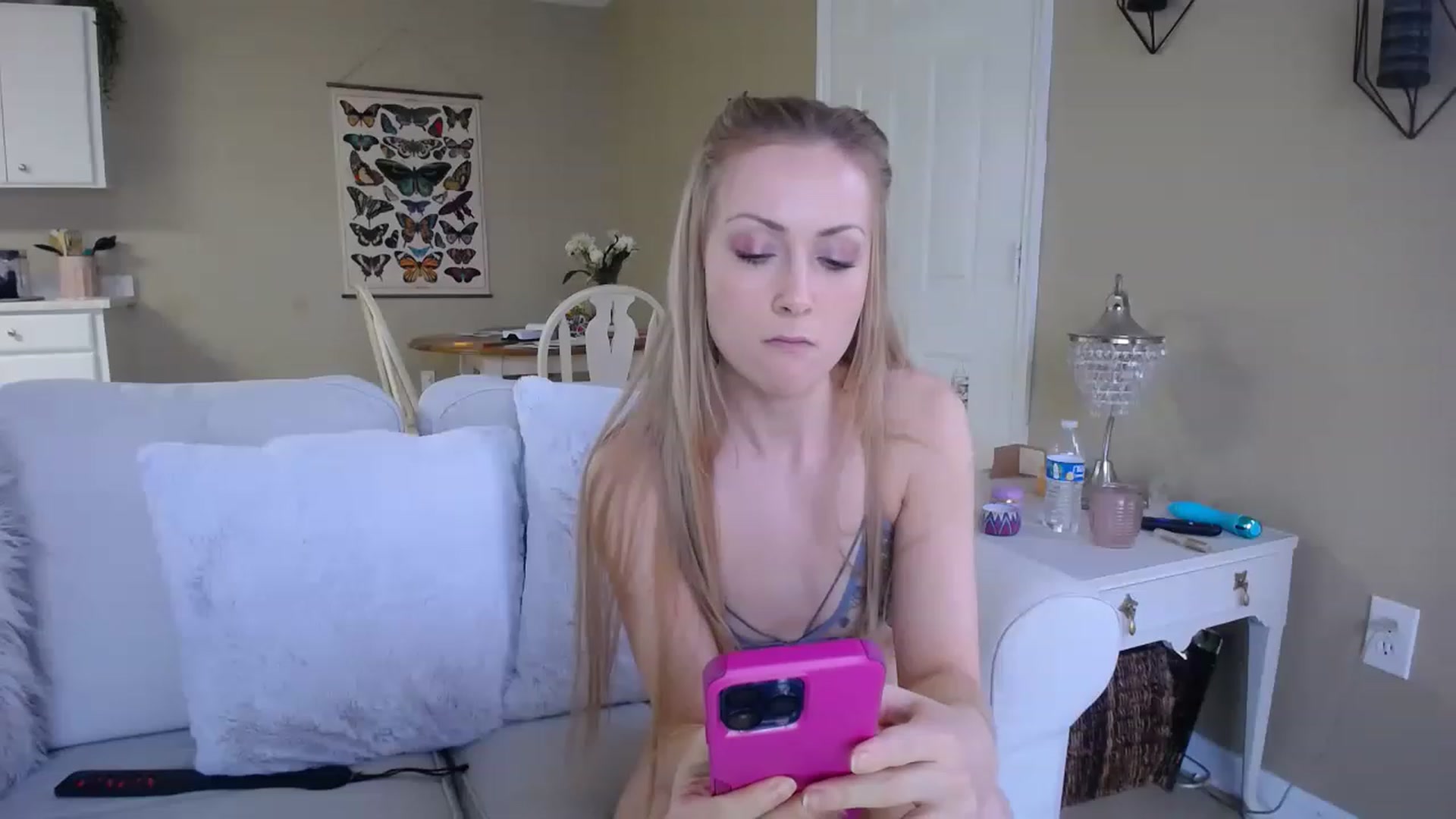 Gallery image thumbnail from MissSadieB's myfreecams stream on, 01/19/2023, 21:20 image 11 of 20