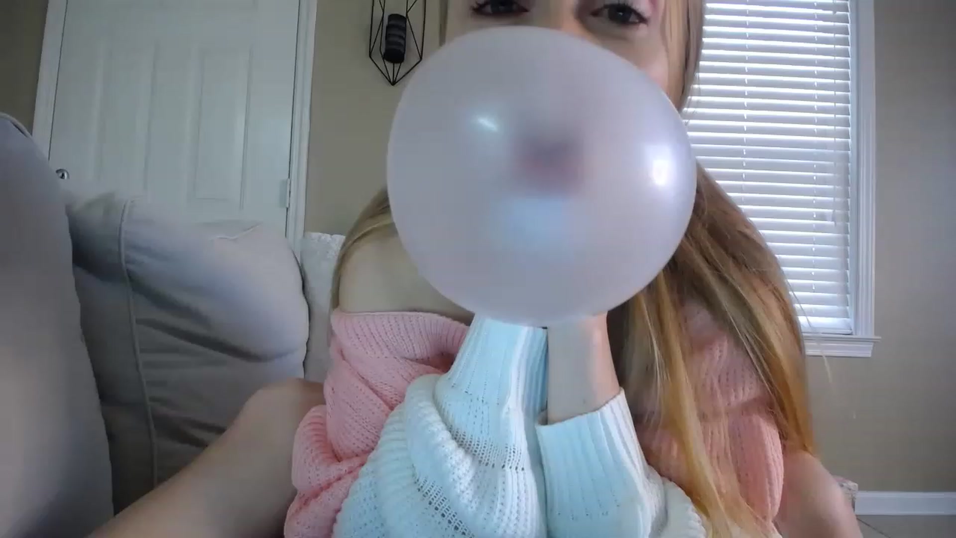 Gallery image thumbnail from MissSadieB's myfreecams stream on, 01/25/2023, 19:51 image 19 of 20
