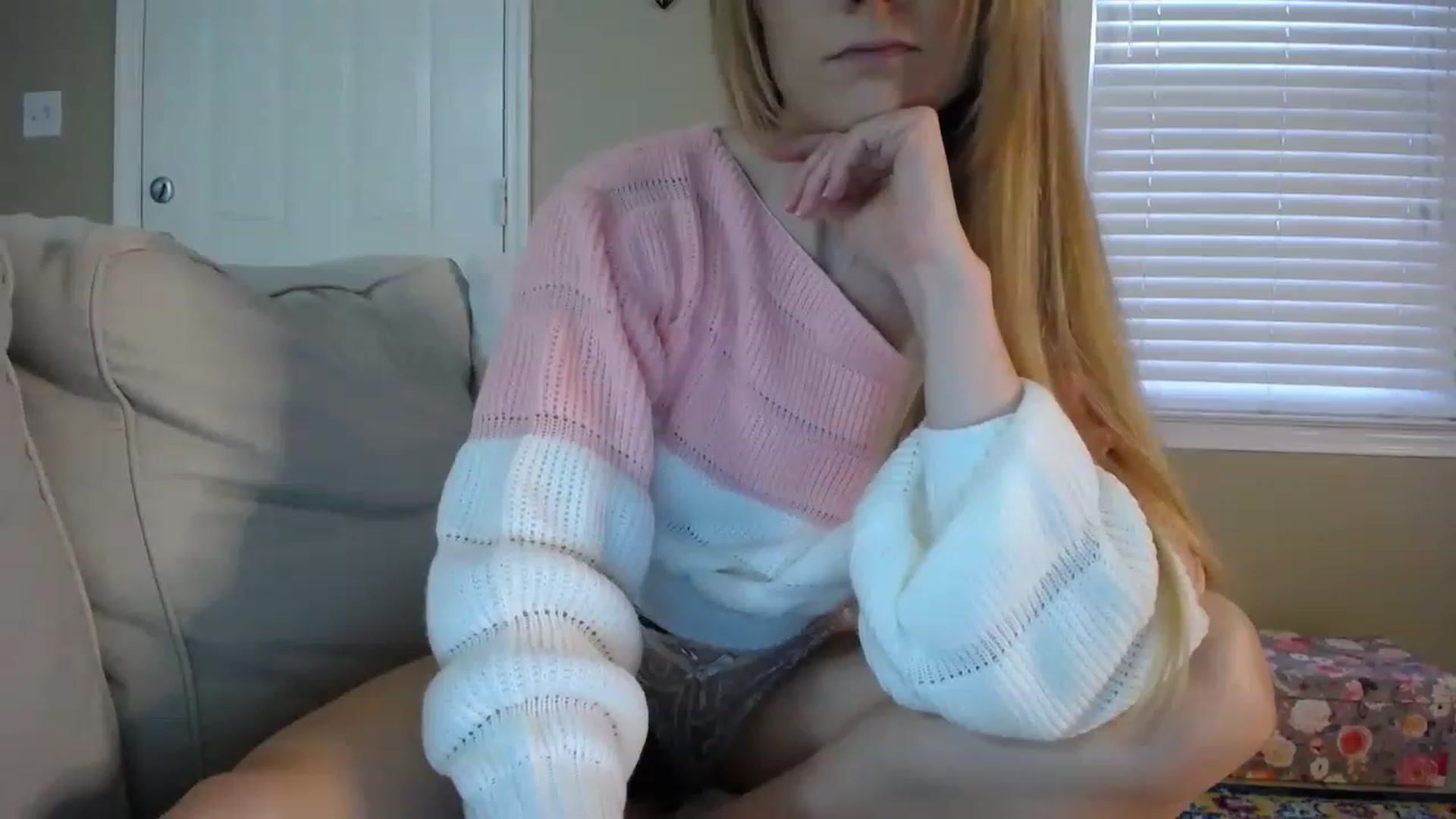 Gallery image thumbnail from MissSadieB's myfreecams stream on, 01/25/2023, 21:33 image 1 of 20
