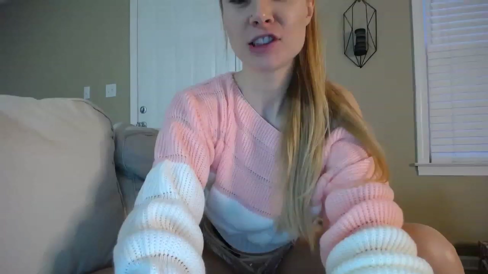 Gallery image thumbnail from MissSadieB's myfreecams stream on, 01/25/2023, 22:42 image 8 of 20
