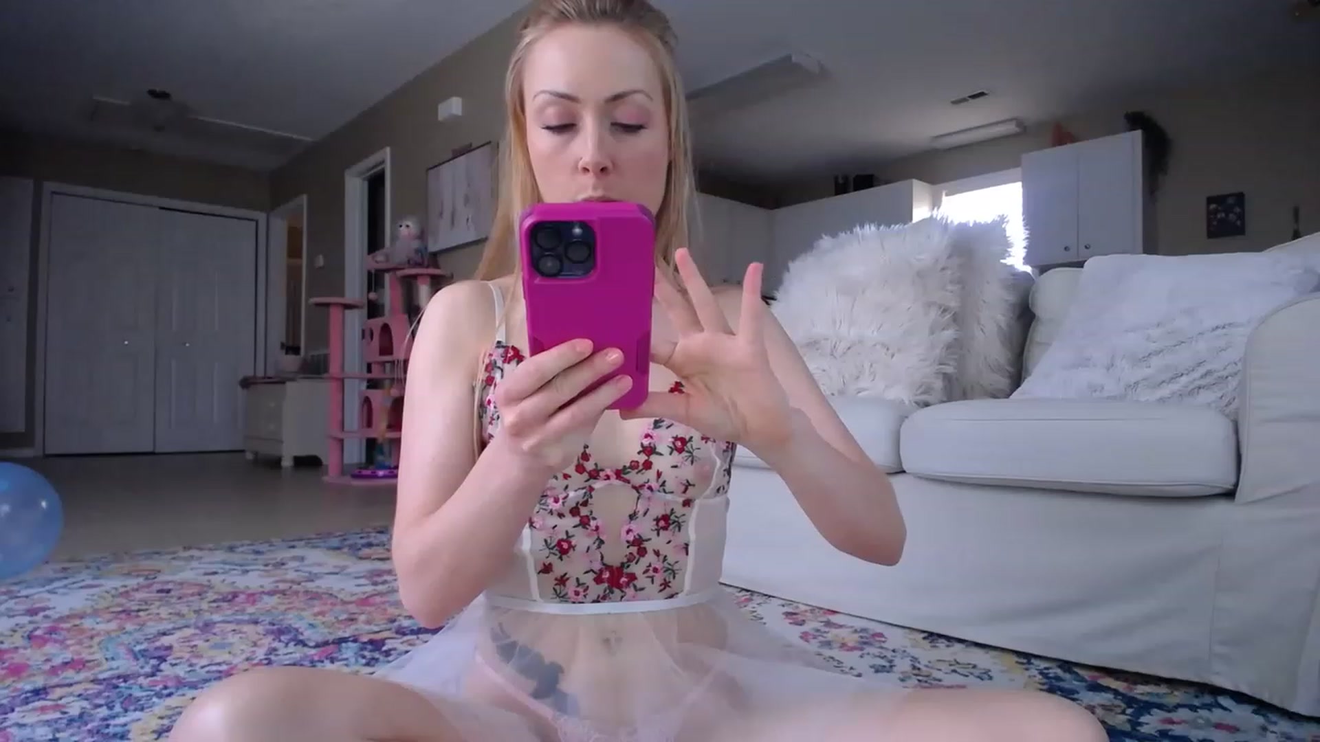 Gallery image thumbnail from MissSadieB's myfreecams stream on, 03/14/2023, 19:02 image 17 of 20