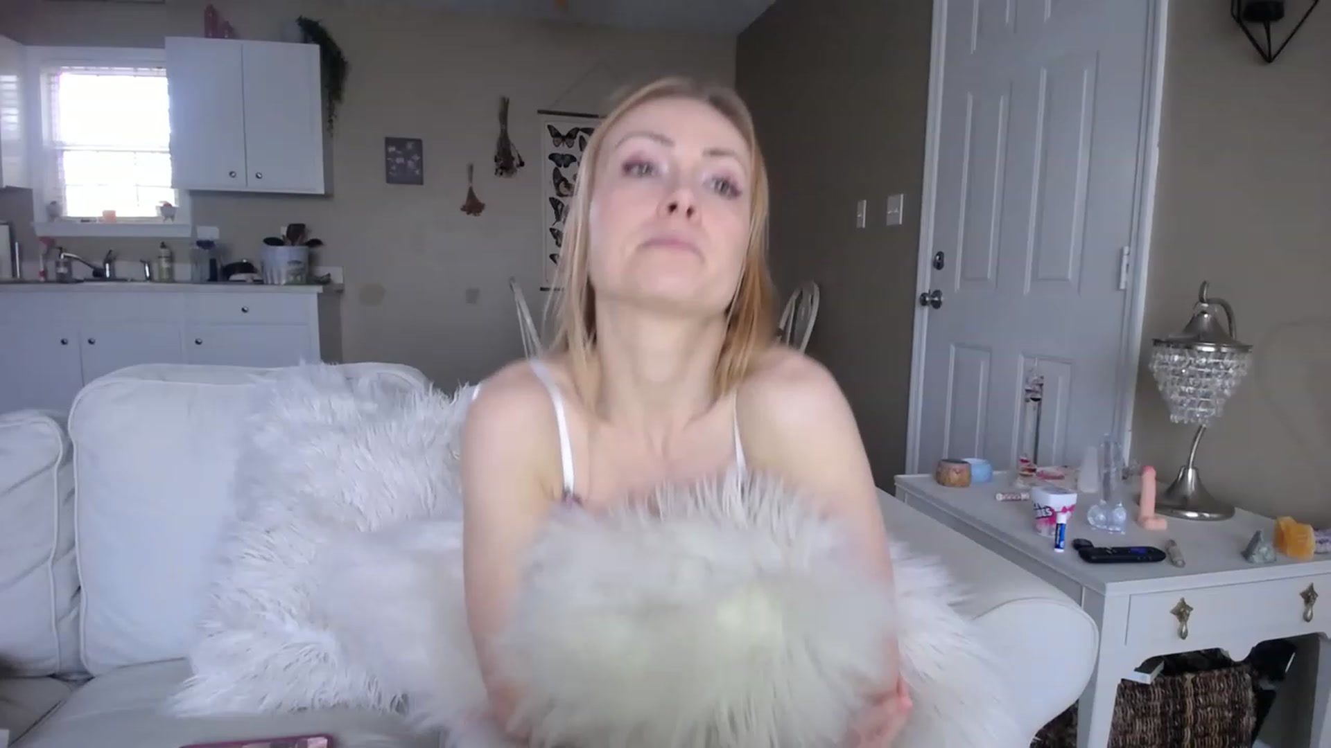 Gallery image thumbnail from MissSadieB's myfreecams stream on, 03/14/2023, 21:15 image 17 of 20