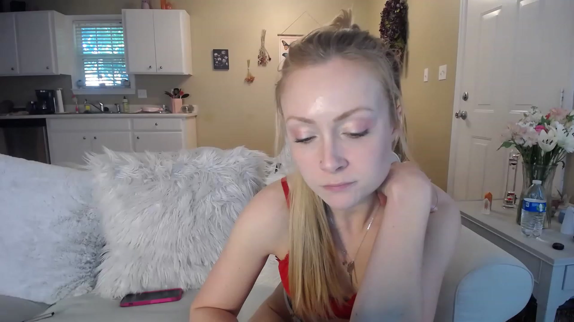 Gallery image thumbnail from MissSadieB's myfreecams stream on, 05/03/2023, 17:12 image 17 of 20