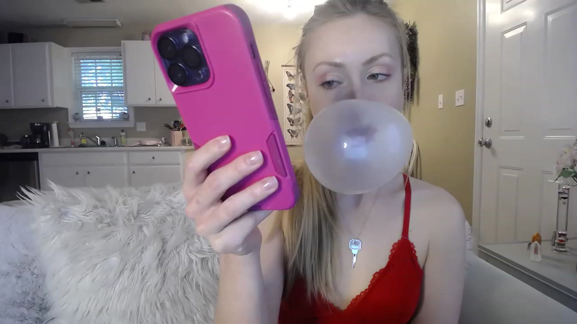 Gallery image thumbnail from MissSadieB's myfreecams stream on, 05/03/2023, 17:30 image 5 of 20