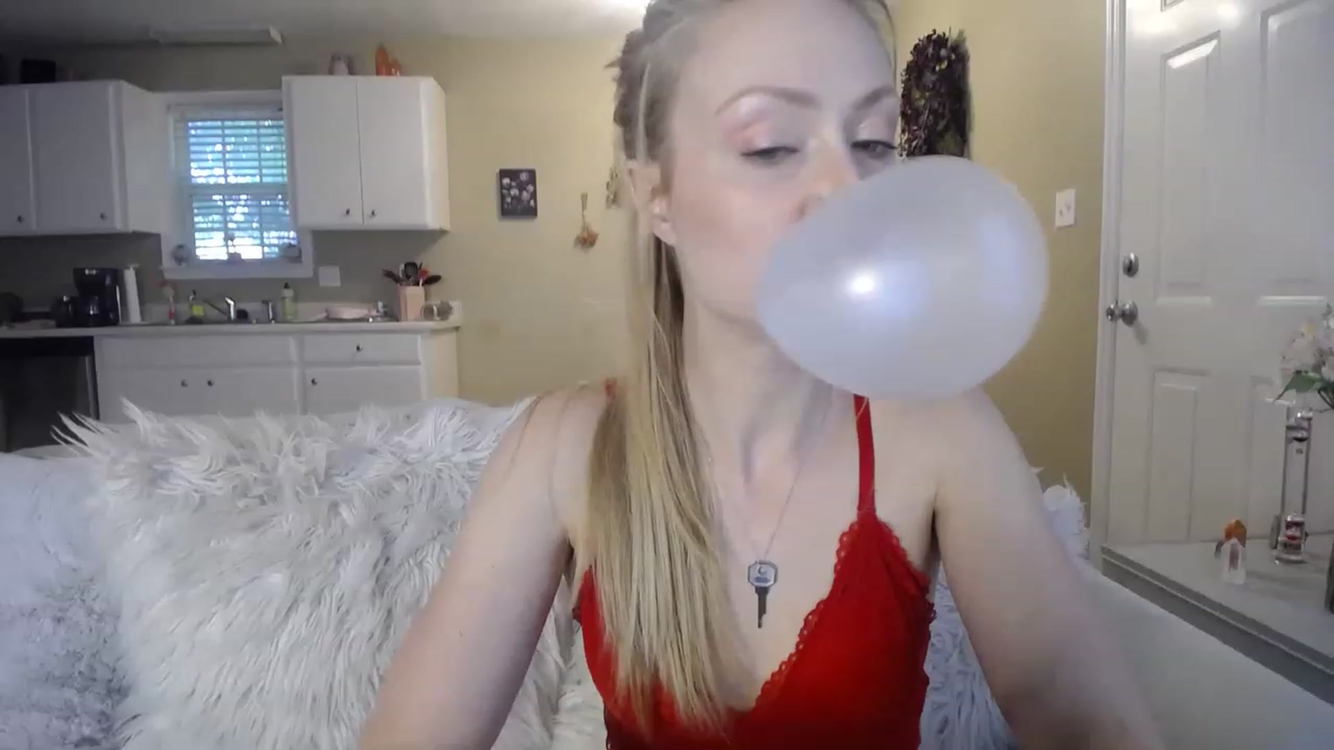 Gallery image thumbnail from MissSadieB's myfreecams stream on, 05/03/2023, 17:30 image 9 of 20