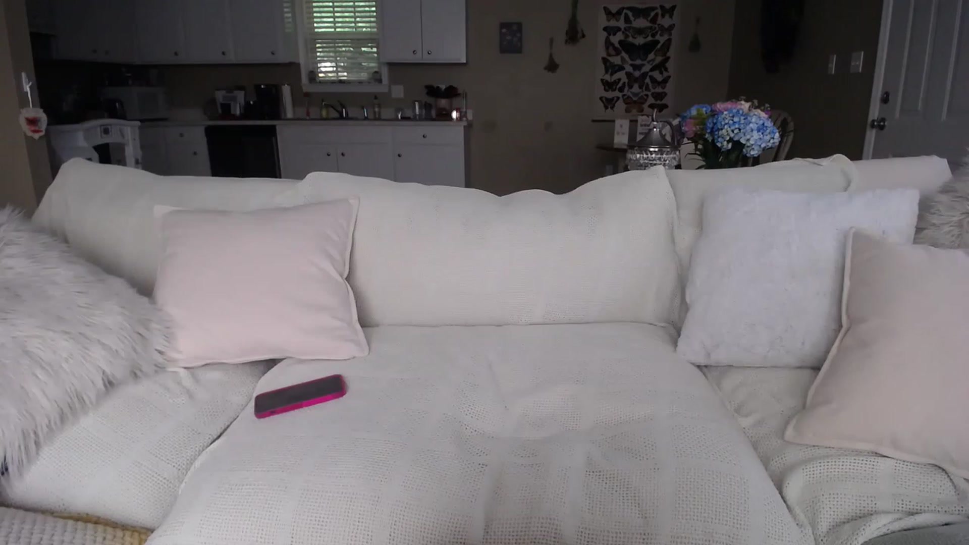 Gallery image thumbnail from MissSadieB's myfreecams stream on, 05/12/2023, 20:18 image 20 of 20