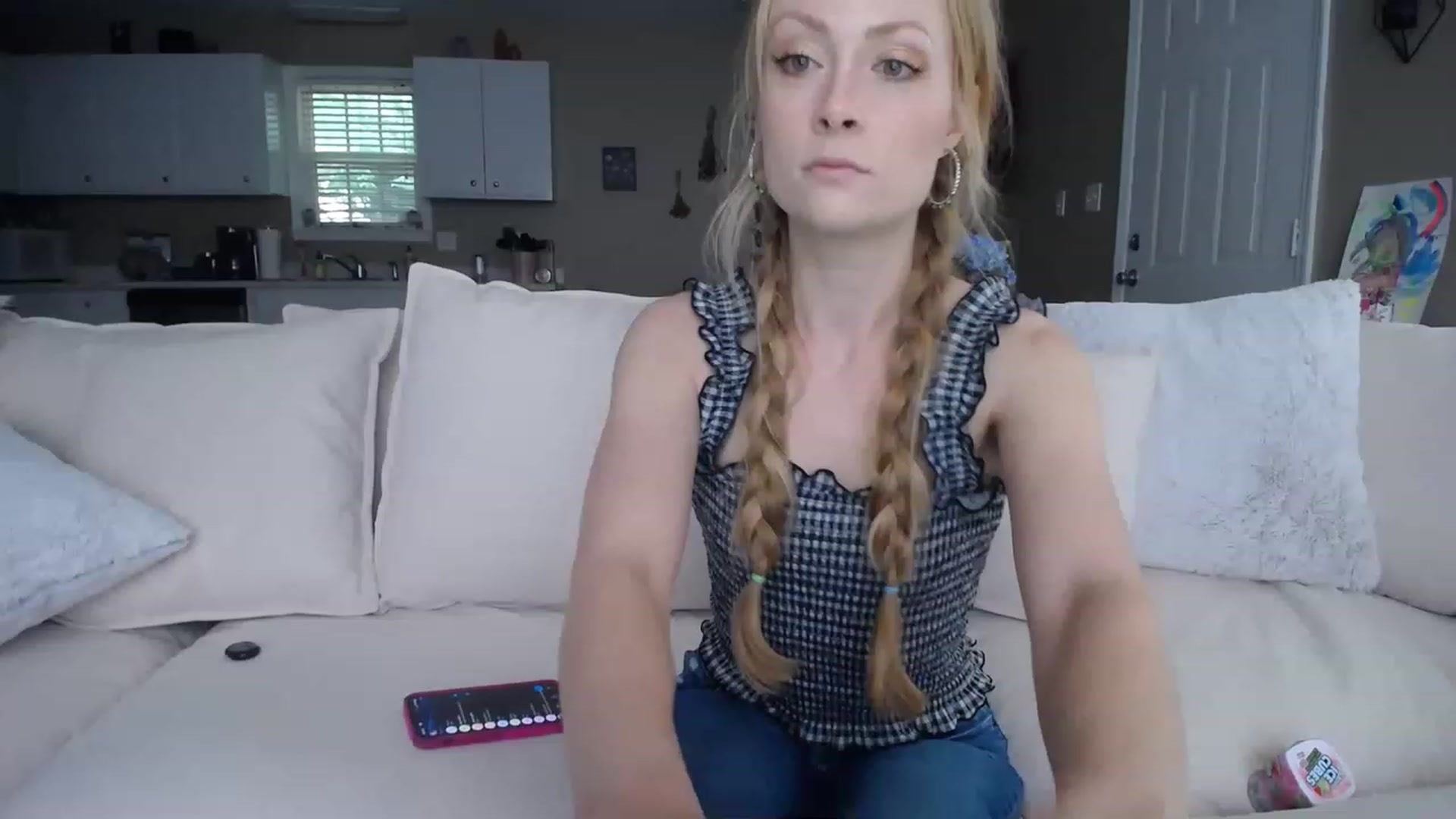 Gallery image thumbnail from MissSadieB's myfreecams stream on, 05/15/2023, 18:20 image 1 of 20