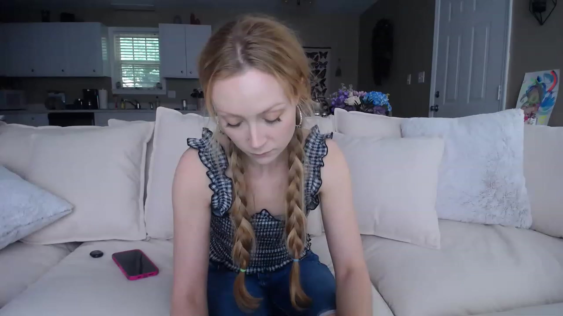 Gallery image thumbnail from MissSadieB's myfreecams stream on, 05/15/2023, 18:20 image 4 of 20