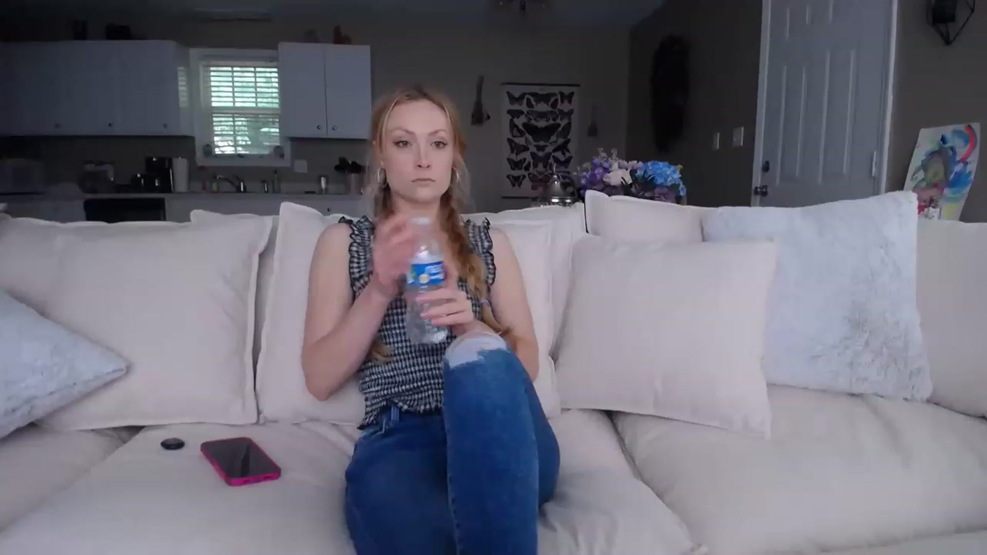 Gallery image thumbnail from MissSadieB's myfreecams stream on, 05/15/2023, 18:20 image 3 of 20