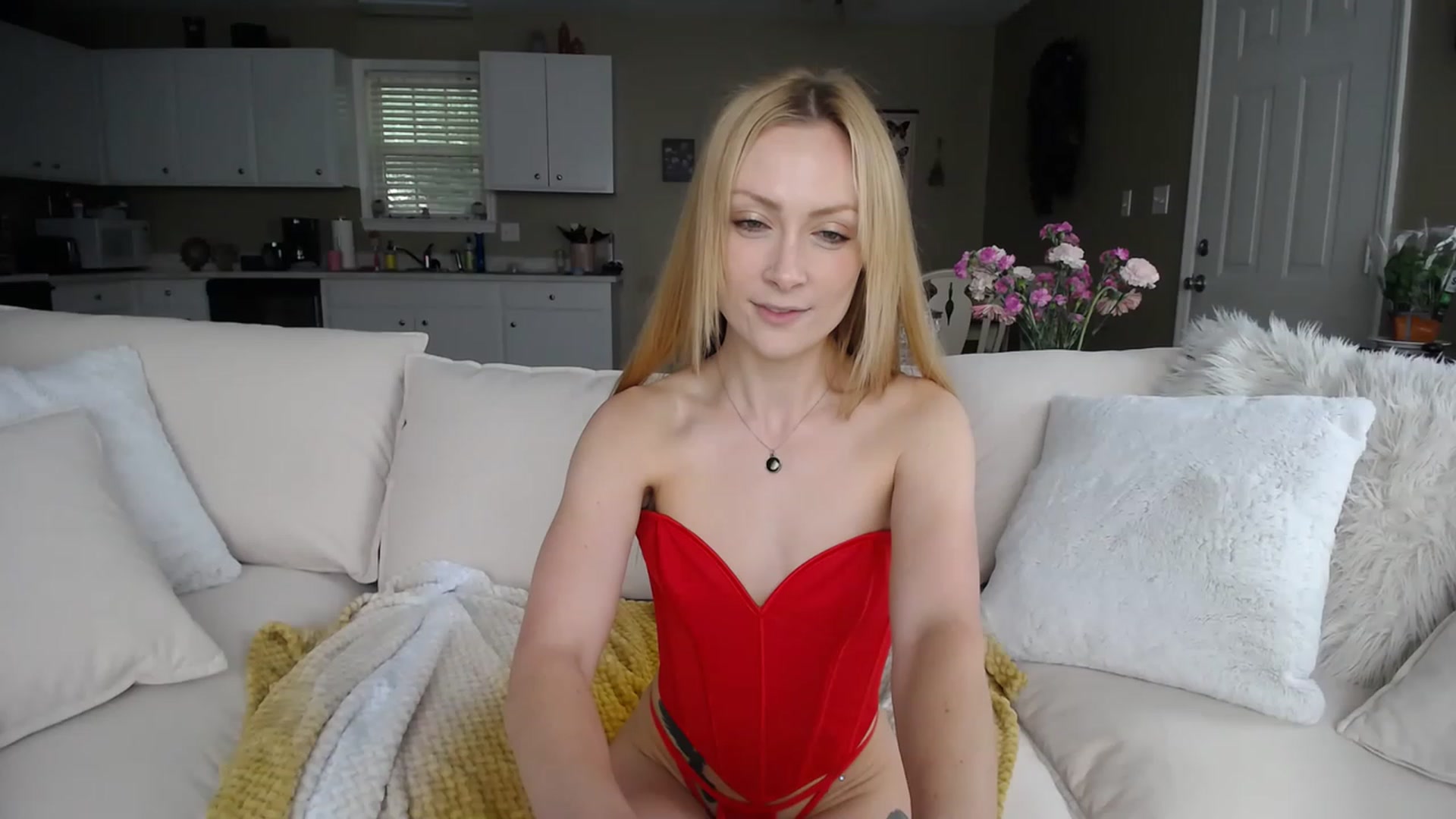 Gallery image thumbnail from MissSadieB's myfreecams stream on, 06/06/2023, 19:55 image 5 of 20