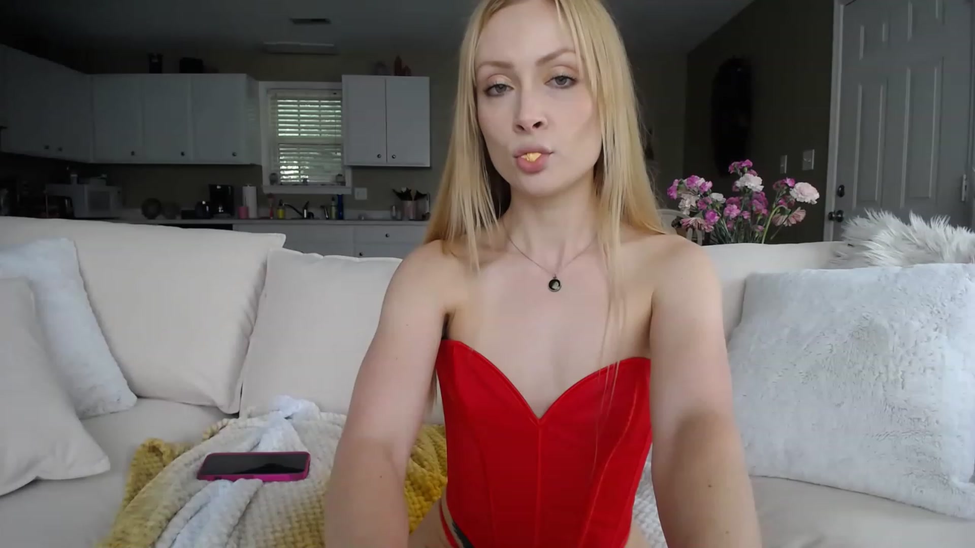 Gallery image thumbnail from MissSadieB's myfreecams stream on, 06/06/2023, 19:55 image 12 of 20