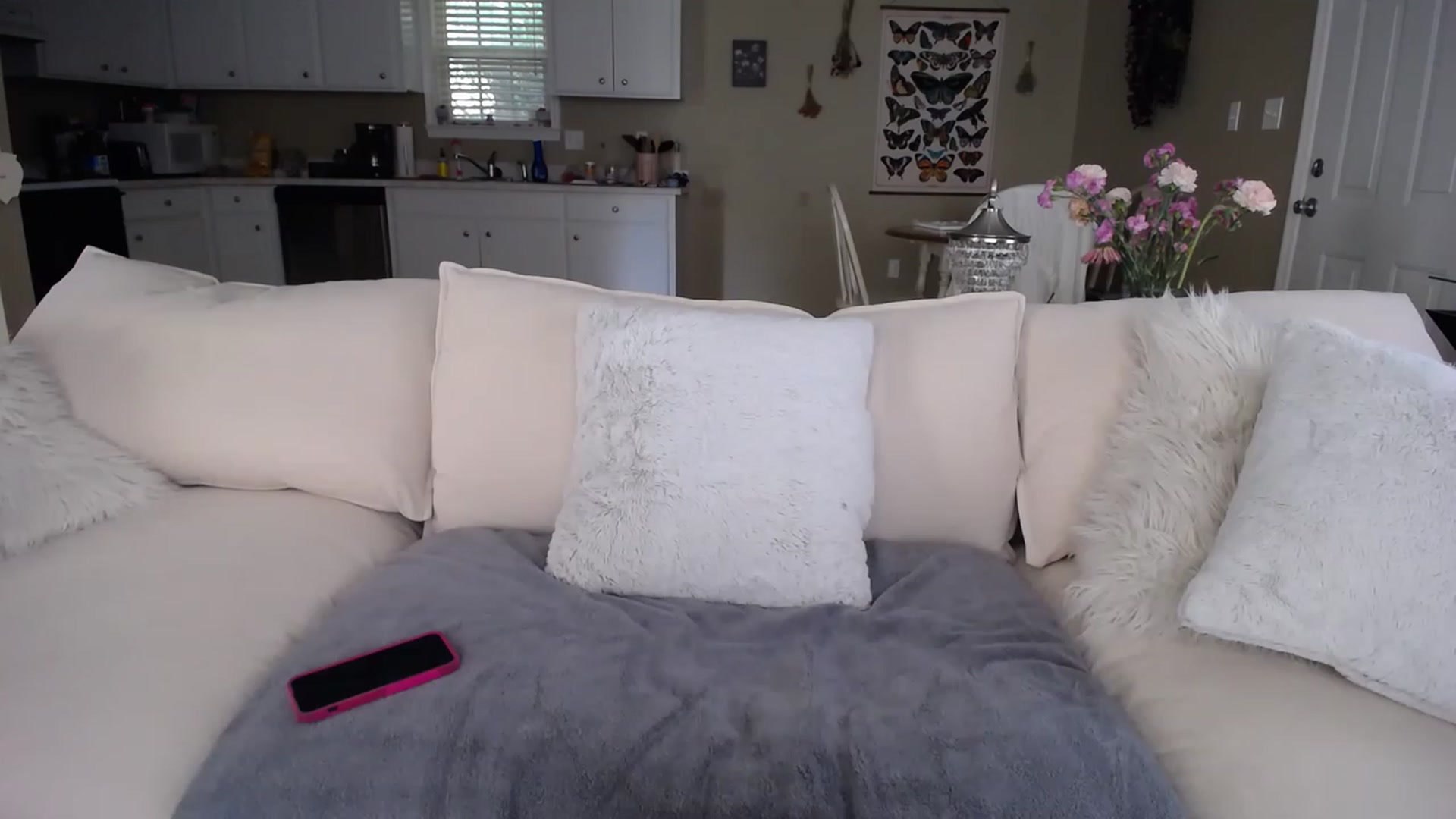 Gallery image thumbnail from MissSadieB's myfreecams stream on, 06/12/2023, 18:29 image 6 of 20