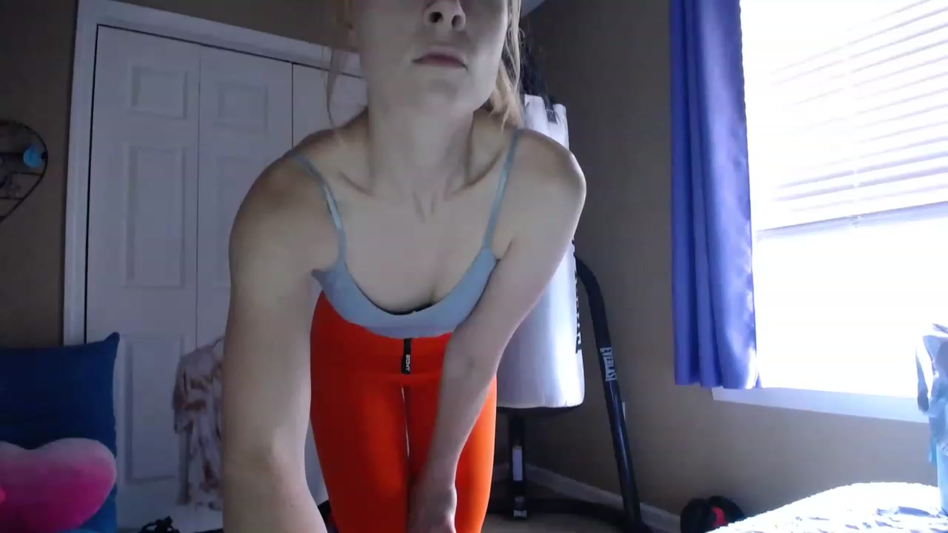 Gallery image thumbnail from MissSadieB's myfreecams stream on, 06/21/2023, 16:38 image 1 of 20