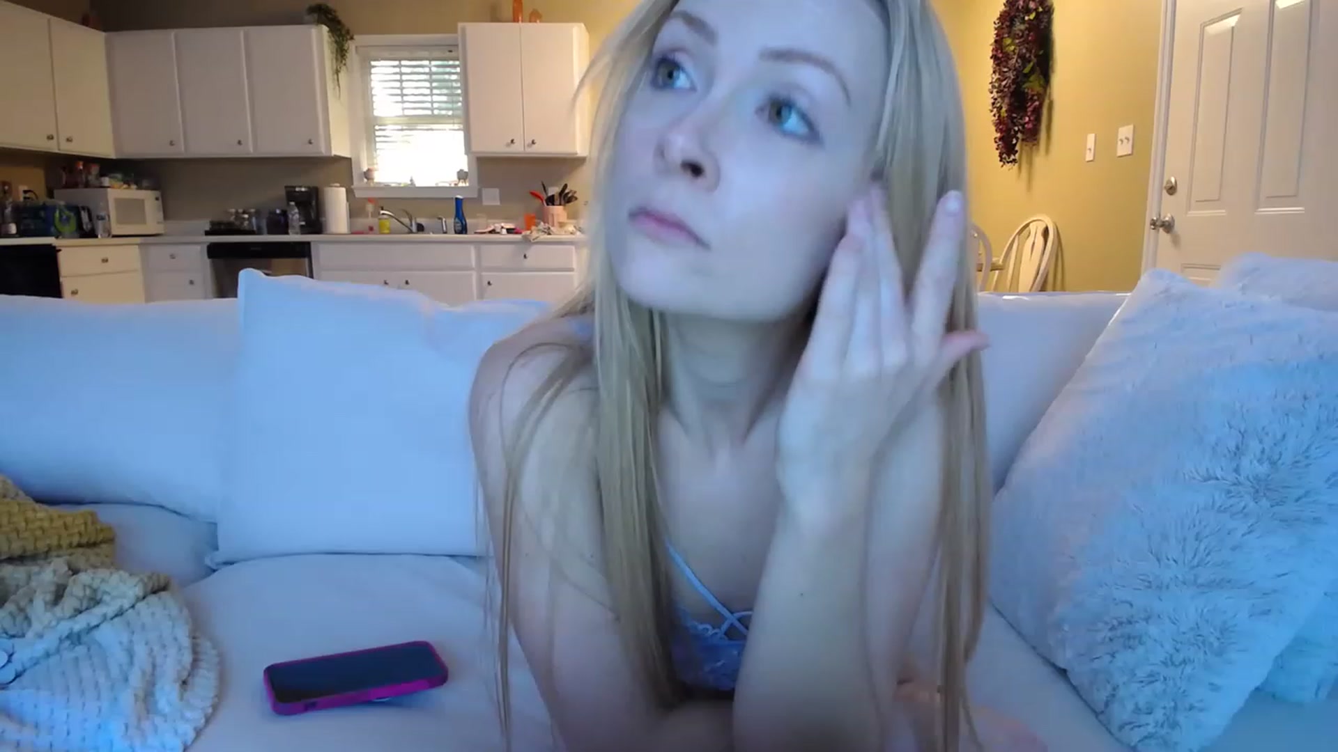 Gallery image thumbnail from MissSadieB's myfreecams stream on, 06/28/2023, 24:29 image 6 of 20