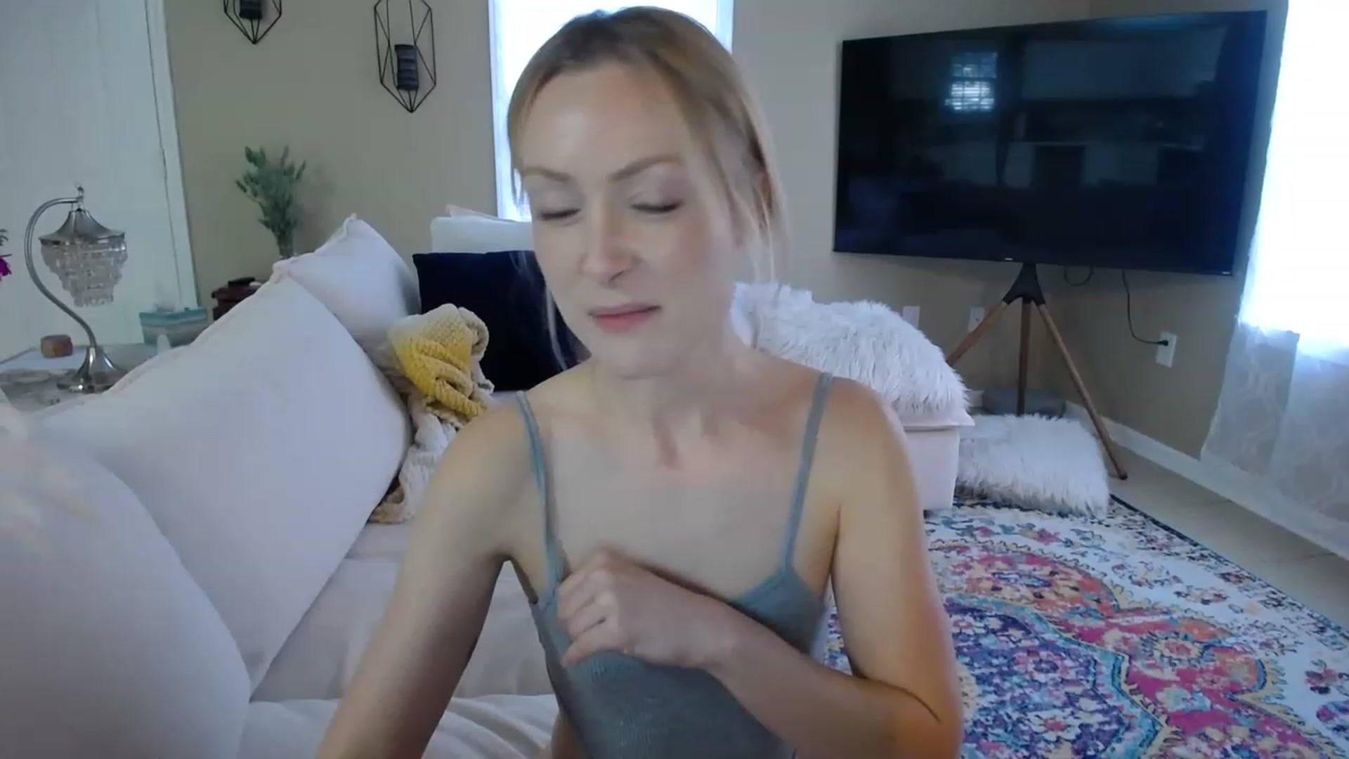 Gallery image thumbnail from MissSadieB's myfreecams stream on, 07/18/2023, 20:56 image 13 of 20