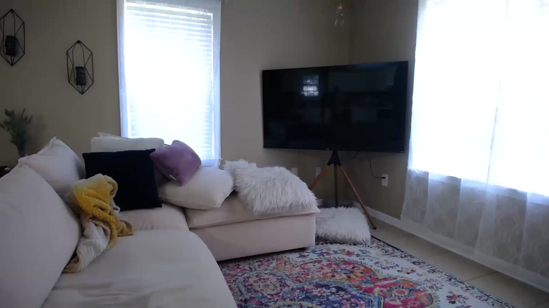 Gallery image thumbnail from MissSadieB's myfreecams stream on, 07/18/2023, 20:56 image 1 of 20