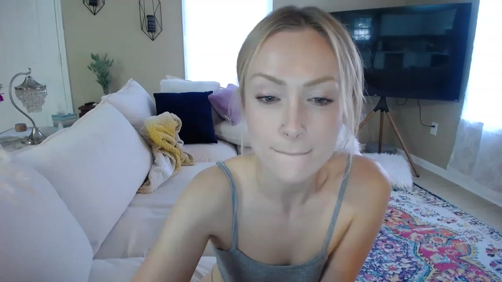 Gallery image thumbnail from MissSadieB's myfreecams stream on, 07/18/2023, 20:56 image 15 of 20