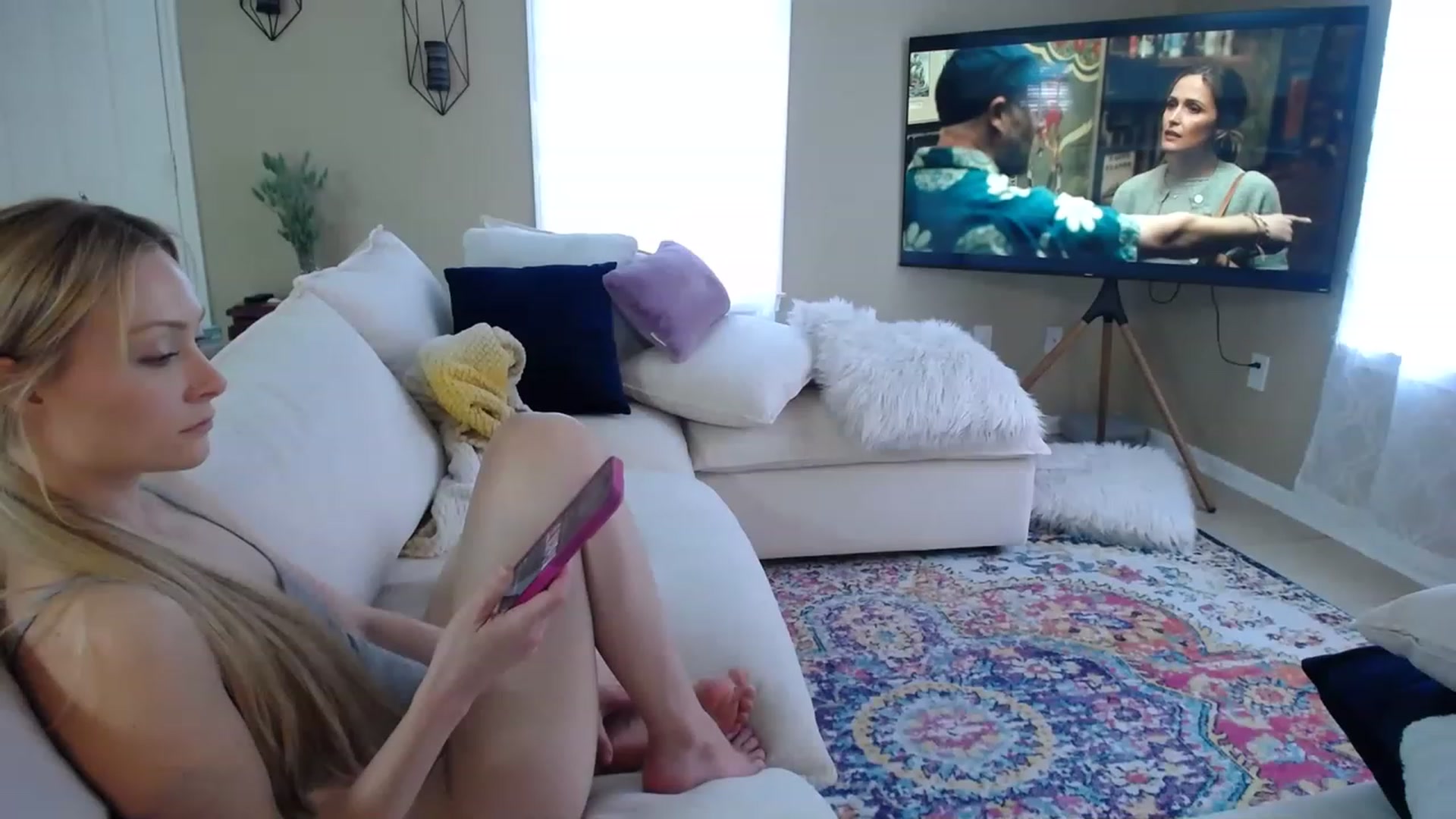 Gallery image thumbnail from MissSadieB's myfreecams stream on, 07/18/2023, 21:14 image 12 of 20