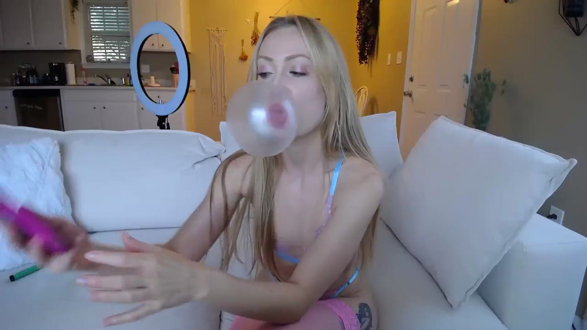 Gallery image thumbnail from MissSadieB's myfreecams stream on, 07/24/2023, 20:41 image 17 of 20