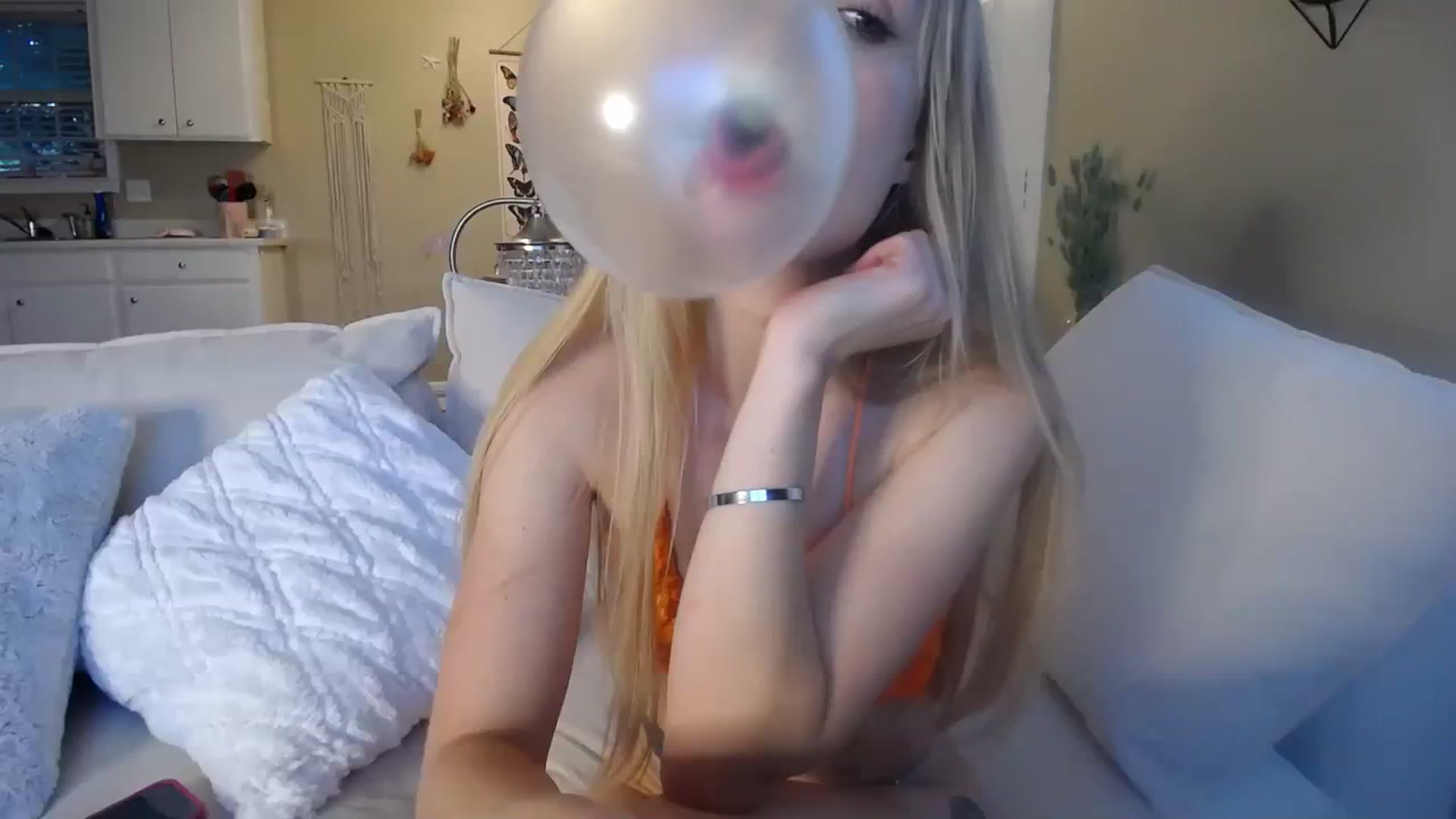 Gallery image thumbnail from MissSadieB's myfreecams stream on, 07/25/2023, 23:30 image 4 of 20