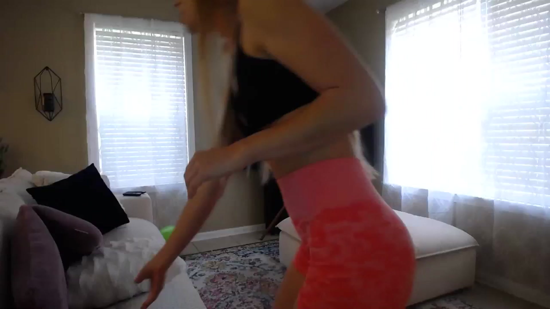 Gallery image thumbnail from MissSadieB's myfreecams stream on, 08/02/2023, 21:38 image 1 of 20