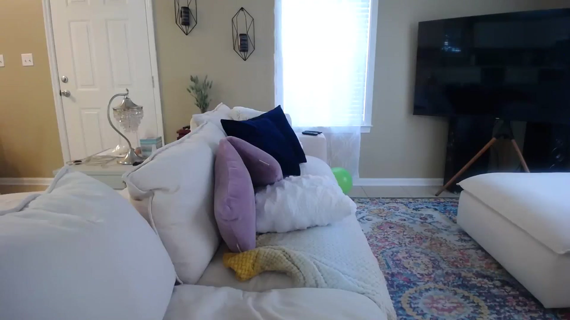 Gallery image thumbnail from MissSadieB's myfreecams stream on, 08/02/2023, 21:38 image 10 of 20