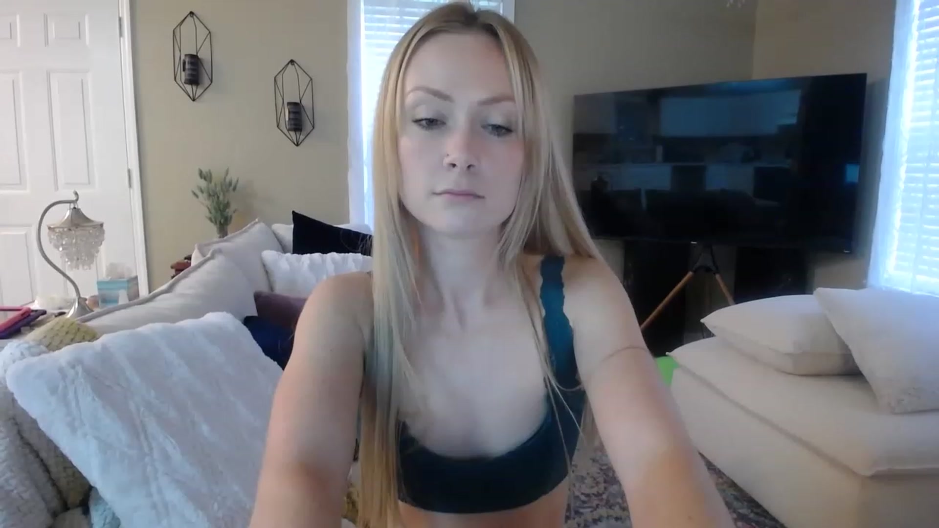 Gallery image thumbnail from MissSadieB's myfreecams stream on, 08/03/2023, 21:56 image 7 of 20