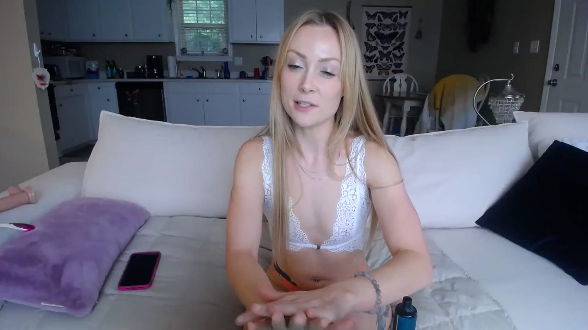 Gallery image thumbnail from MissSadieB's myfreecams stream on, 08/06/2023, 22:08 image 20 of 20